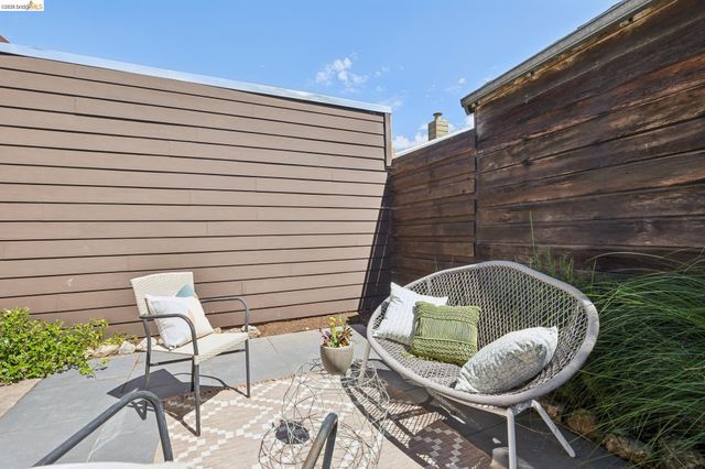 2564 35th Ave, Oakland, CA 94601