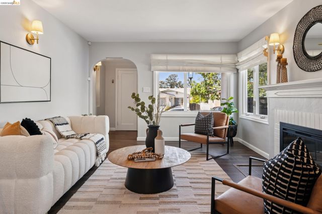 2564 35th Ave, Oakland, CA 94601