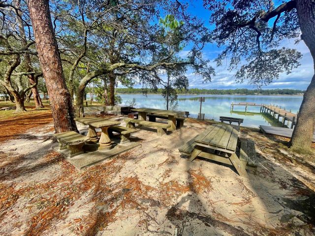 22 Sharilyn Drive, Shalimar, FL 32579