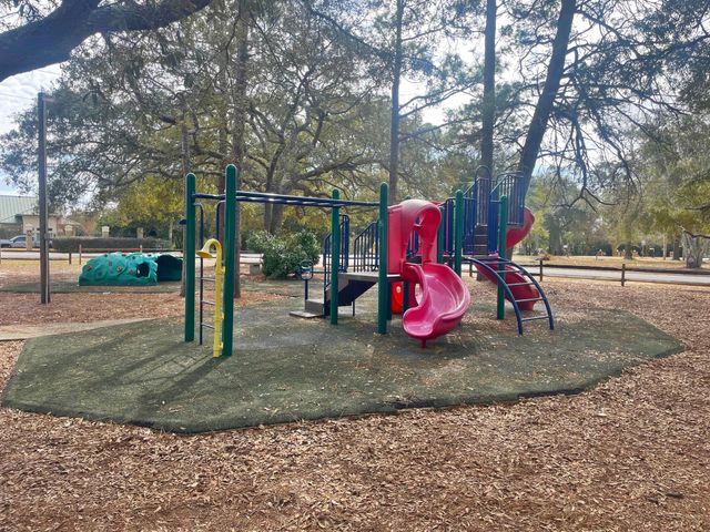 22 Sharilyn Drive, Shalimar, FL 32579