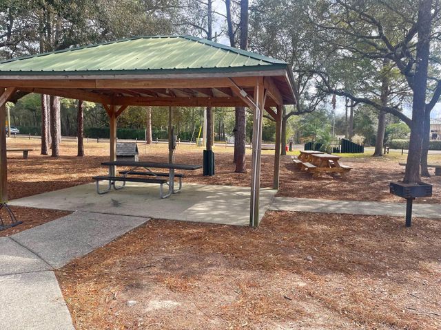 22 Sharilyn Drive, Shalimar, FL 32579