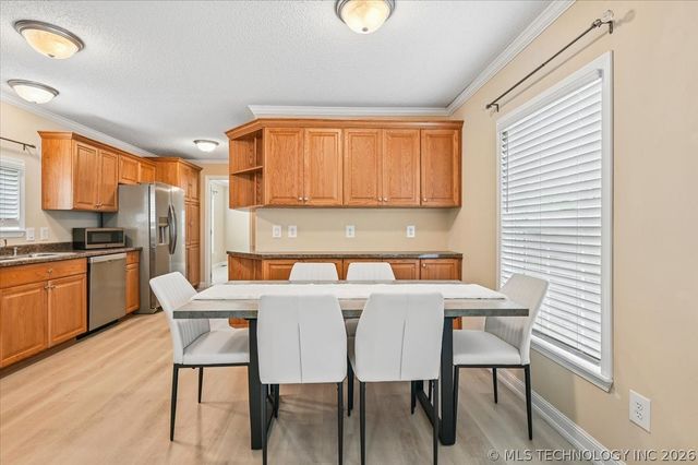 14054 S Zenith Street, Glenpool, OK 74033