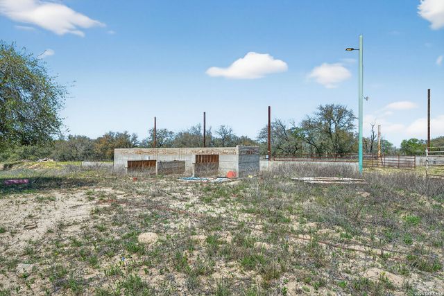 21633 S Jett Rd, San Antonio, TX 78264
