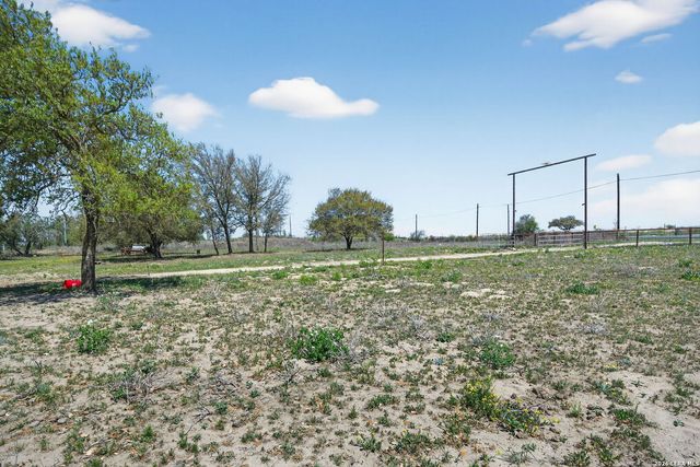 21633 S Jett Rd, San Antonio, TX 78264