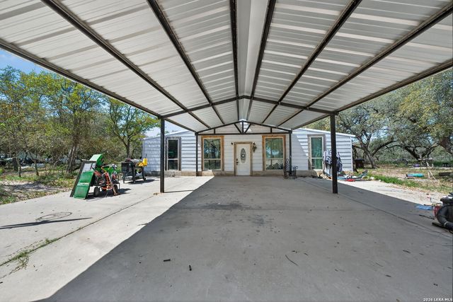 21633 S Jett Rd, San Antonio, TX 78264