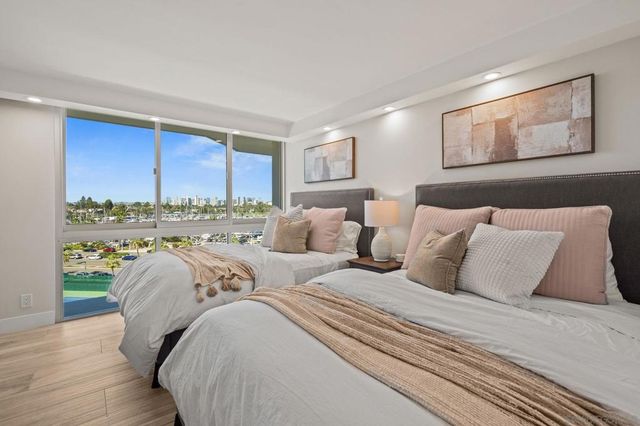 1750 Avenida del Mundo 504, Coronado, CA 92118