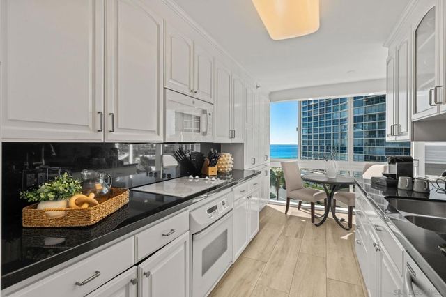 1750 Avenida del Mundo 504, Coronado, CA 92118