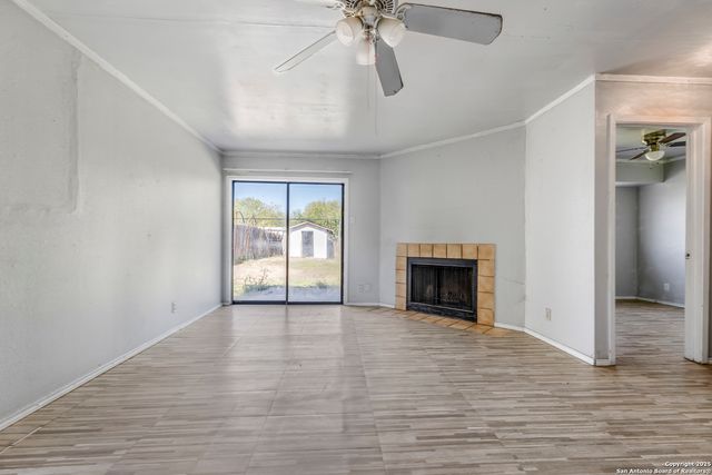 5835 Adalone, San Antonio, TX 78242