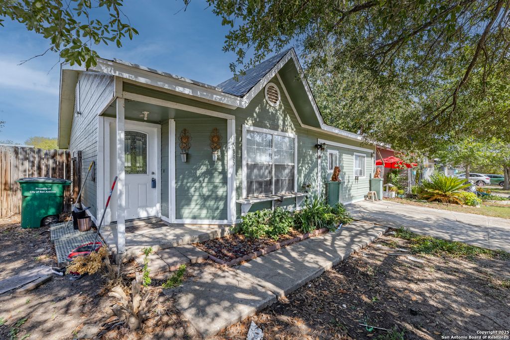 5835 Adalone, San Antonio, TX 78242