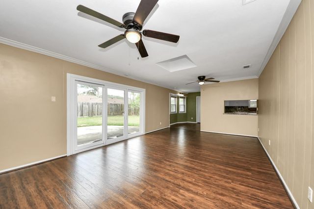 10514 Haddington Drive, Houston, TX 77043