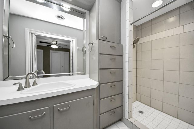 10514 Haddington Drive, Houston, TX 77043