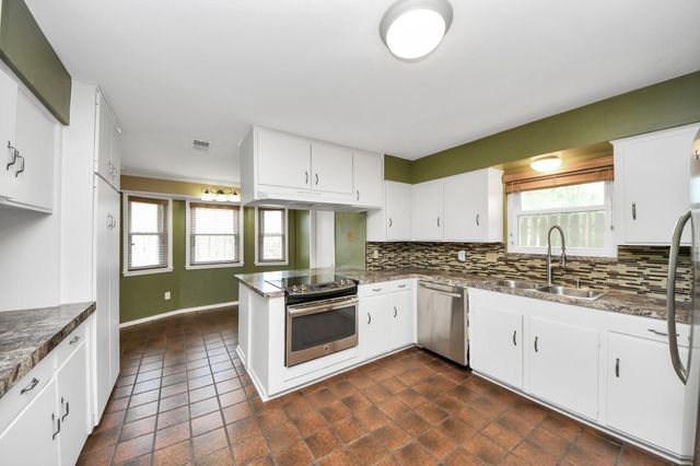 10514 Haddington Drive, Houston, TX 77043