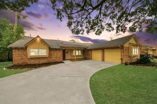 10514 Haddington Drive, Houston, TX 77043