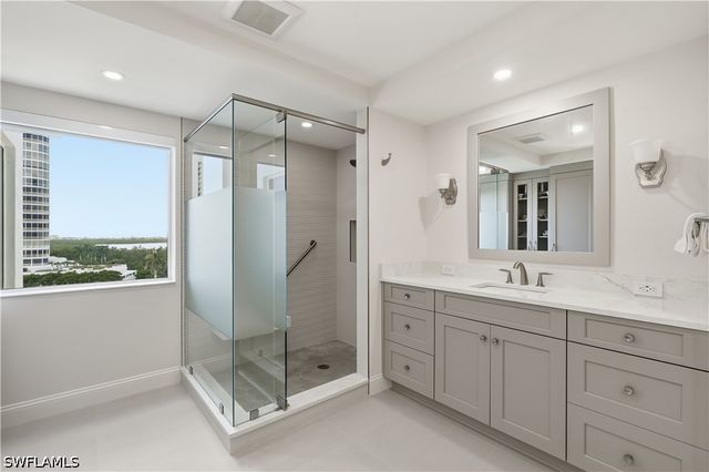 4751 Bonita Bay BLVD 701, Bonita Springs, FL 34134