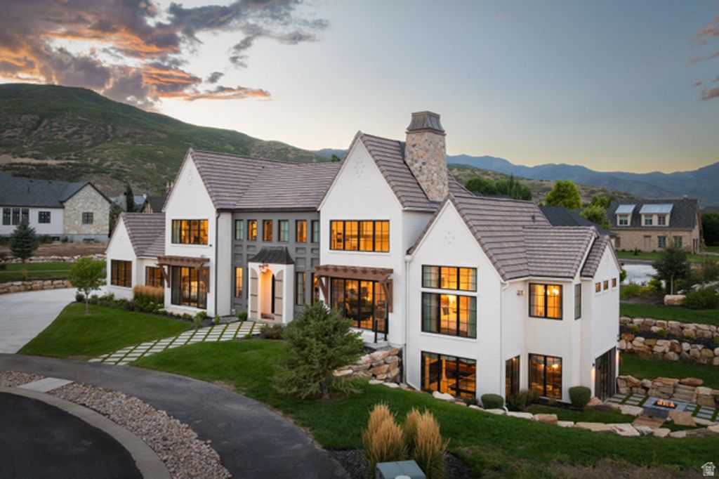 558 W RHEINFALLS CIR, Midway, UT 84049 — photo 2