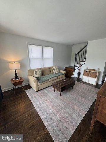 7829 AIKEN AVE, Parkville, MD 21234