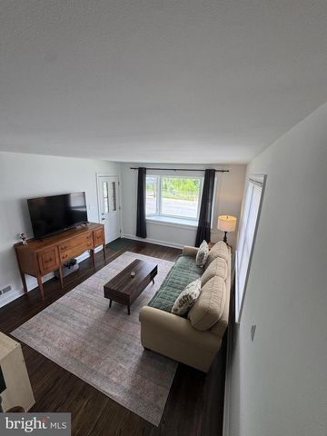7829 AIKEN AVE, Parkville, MD 21234