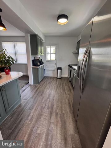 7829 AIKEN AVE, Parkville, MD 21234