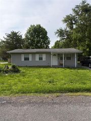 47 Delano Drive, Cahokia, IL 62206