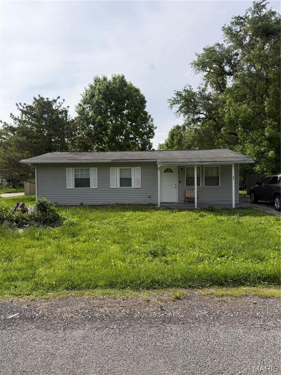 47 Delano Drive, Cahokia, IL 62206