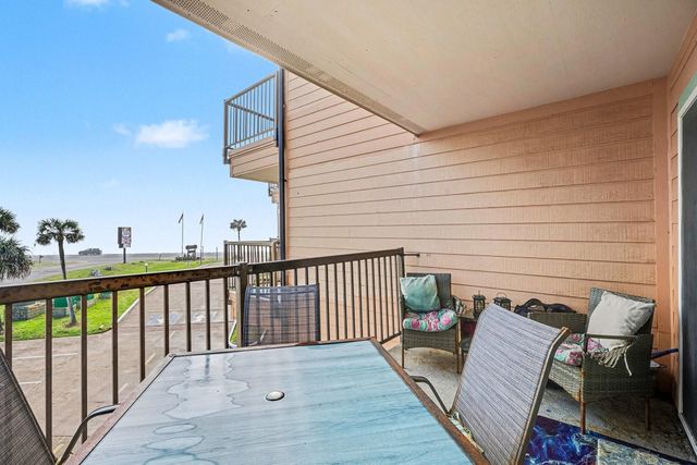 9520 Seawall Boulevard 214, Galveston, TX 77554