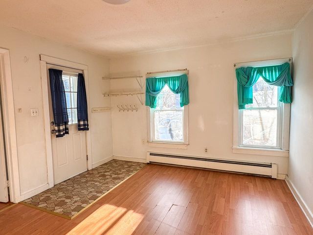 37 Drew Street, Burlington, VT 05401