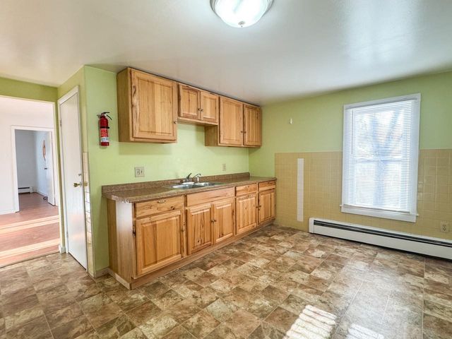 37 Drew Street, Burlington, VT 05401