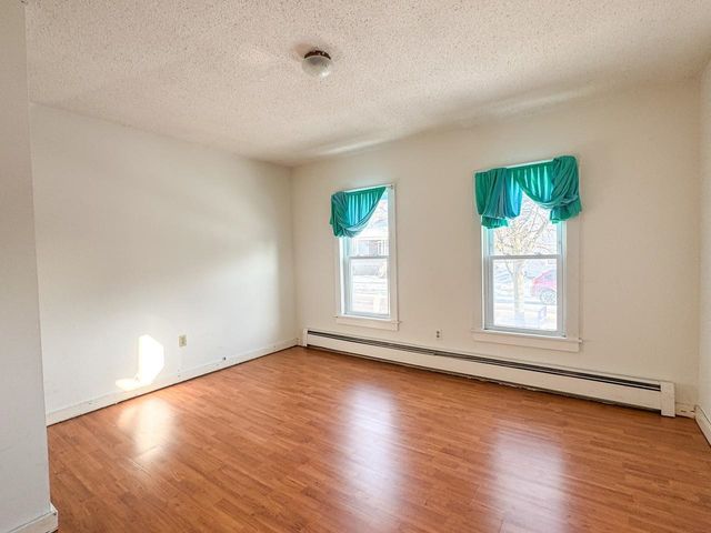 37 Drew Street, Burlington, VT 05401