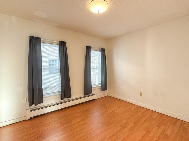 37 Drew Street, Burlington, VT 05401