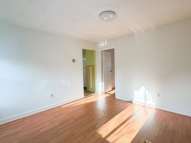 37 Drew Street, Burlington, VT 05401