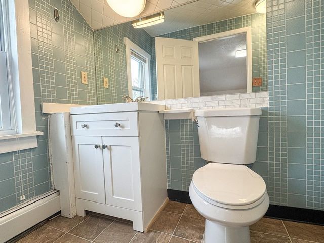 37 Drew Street, Burlington, VT 05401