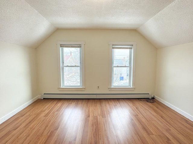 37 Drew Street, Burlington, VT 05401