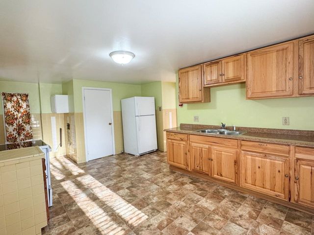 37 Drew Street, Burlington, VT 05401