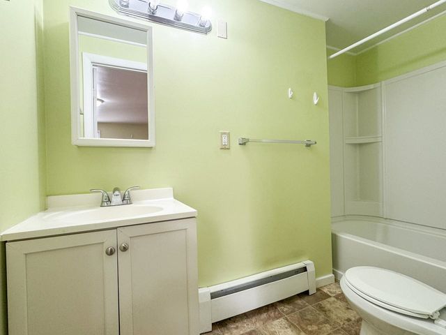 37 Drew Street, Burlington, VT 05401