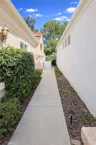 24164 Calle Artino, Murrieta, CA 92562