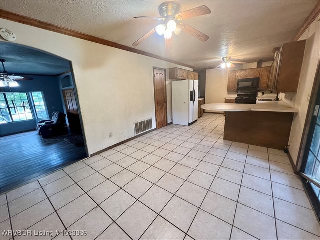 462394 E 1020, Sallisaw, OK 74955