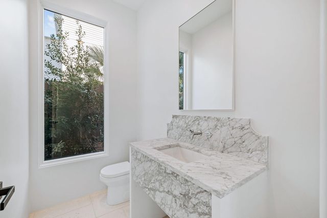 244 W Park Place Avenue, Inlet Beach, FL 32461