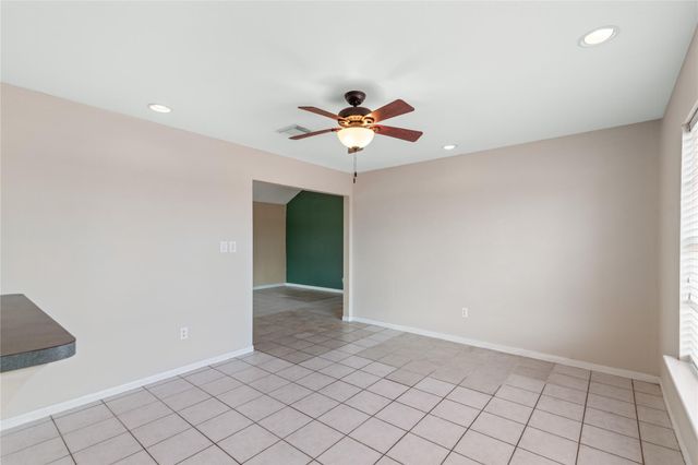 2102 Pearland Avenue, Pearland, TX 77581