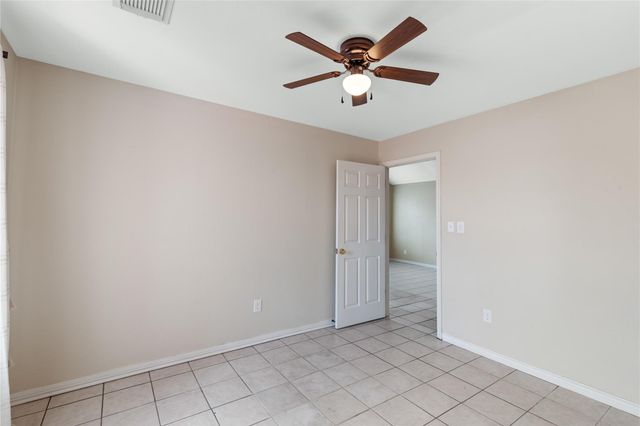 2102 Pearland Avenue, Pearland, TX 77581