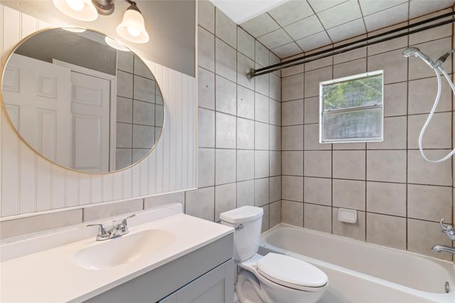 2102 Pearland Avenue, Pearland, TX 77581