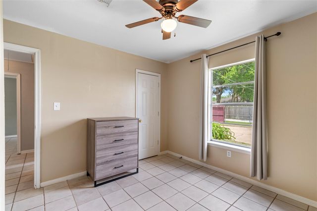 2102 Pearland Avenue, Pearland, TX 77581