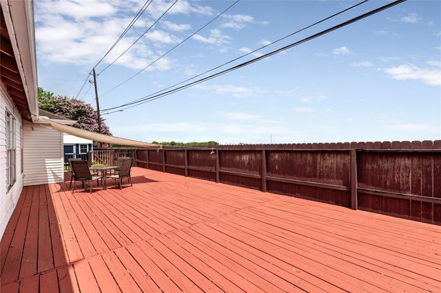 2102 Pearland Avenue, Pearland, TX 77581