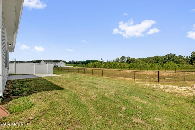 31 E Emily Gardens Drive, Selma, NC 27576