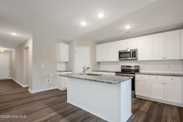 31 E Emily Gardens Drive, Selma, NC 27576