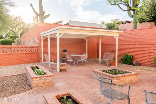 2680 S Camino Lorca, Green Valley, AZ 85622