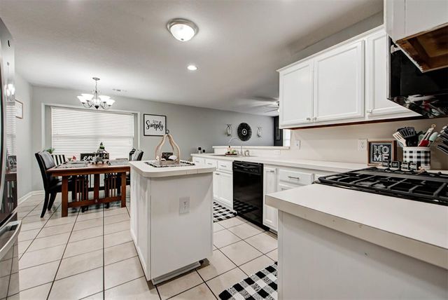 12429 NW 2nd Street, Yukon, OK 73099