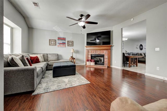 12429 NW 2nd Street, Yukon, OK 73099