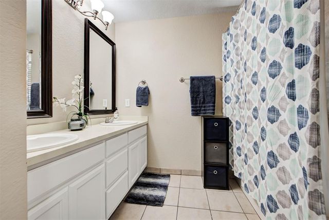 12429 NW 2nd Street, Yukon, OK 73099