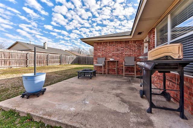 12429 NW 2nd Street, Yukon, OK 73099