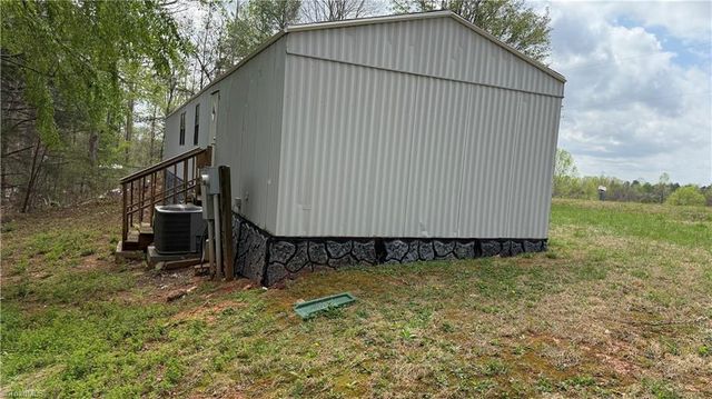303 Flatridge Road, Cana, VA 24317